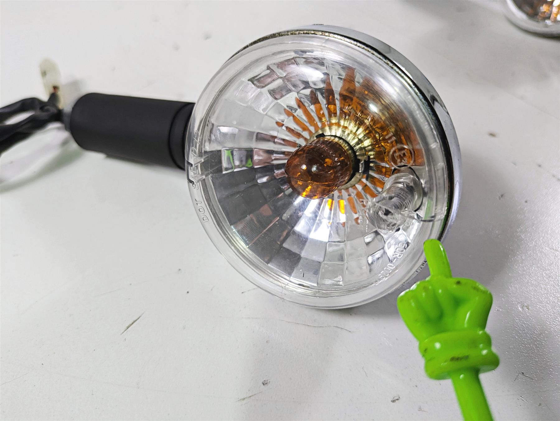 2014 Moto Guzzi California 1400 Touring Front Blinker Turn Signals READ B063029 {{ shop.shopifyCountryName }} - Mototech271
