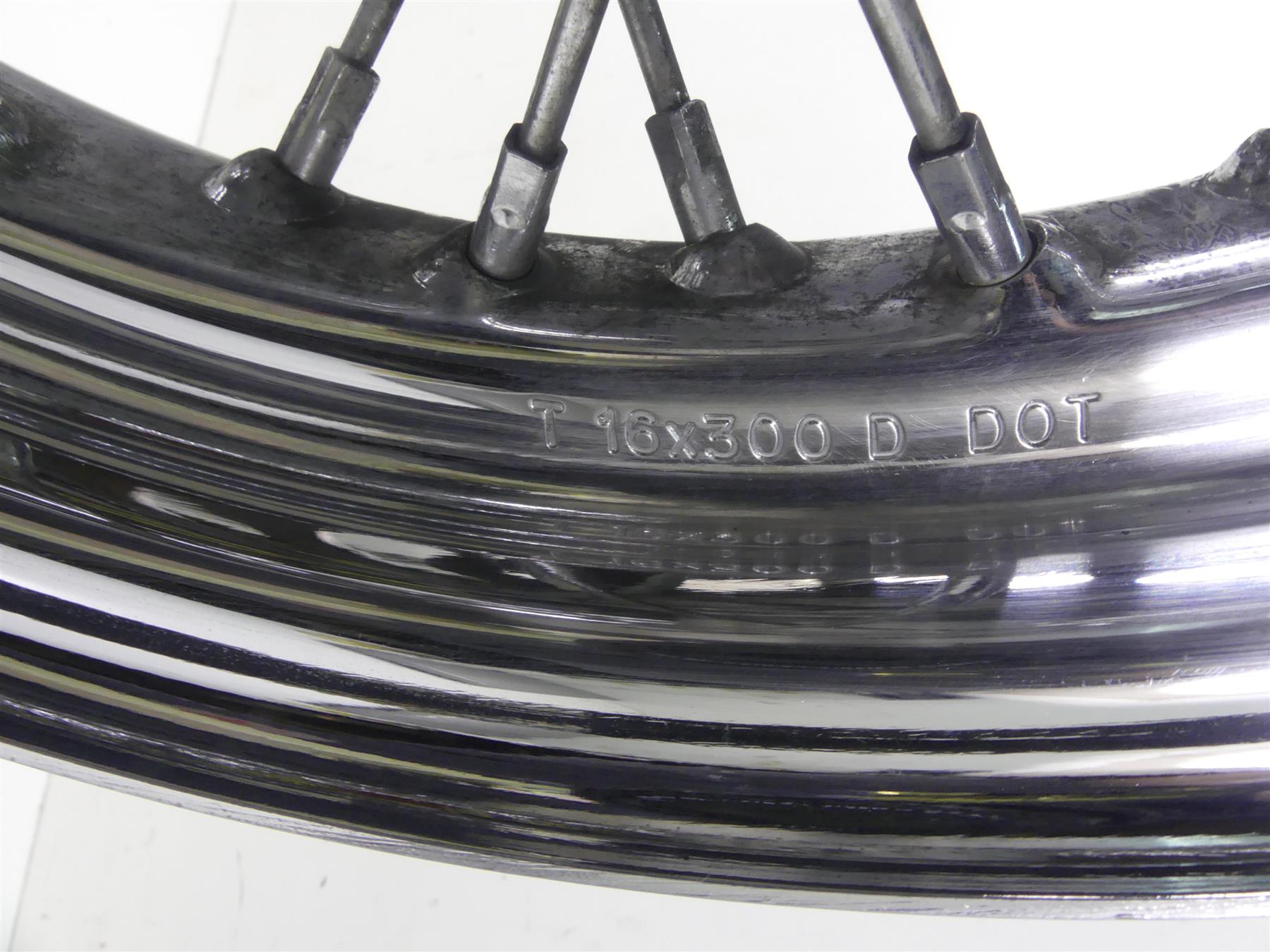 2005 Harley Touring FLHRSI Road King Rear 16x3 Spoke Wheel Rim - Read 44606-05 {{ shop.shopifyCountryName }} - Mototech271