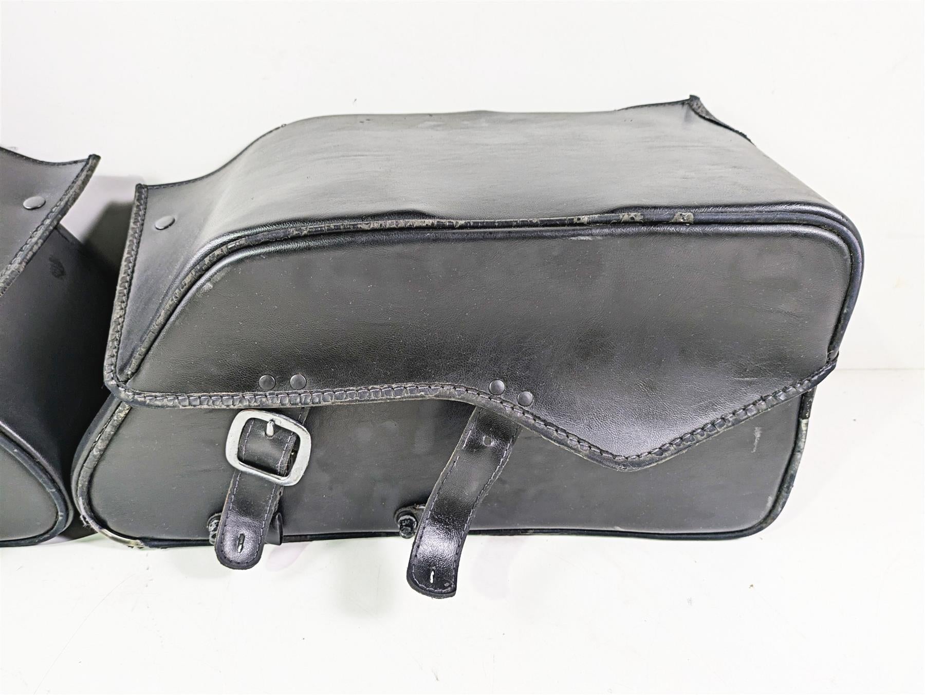 2002 Honda V-Twin VTX1800 C Left Right Saddlebag & Mounts Set {{ shop.shopifyCountryName }} - Mototech271