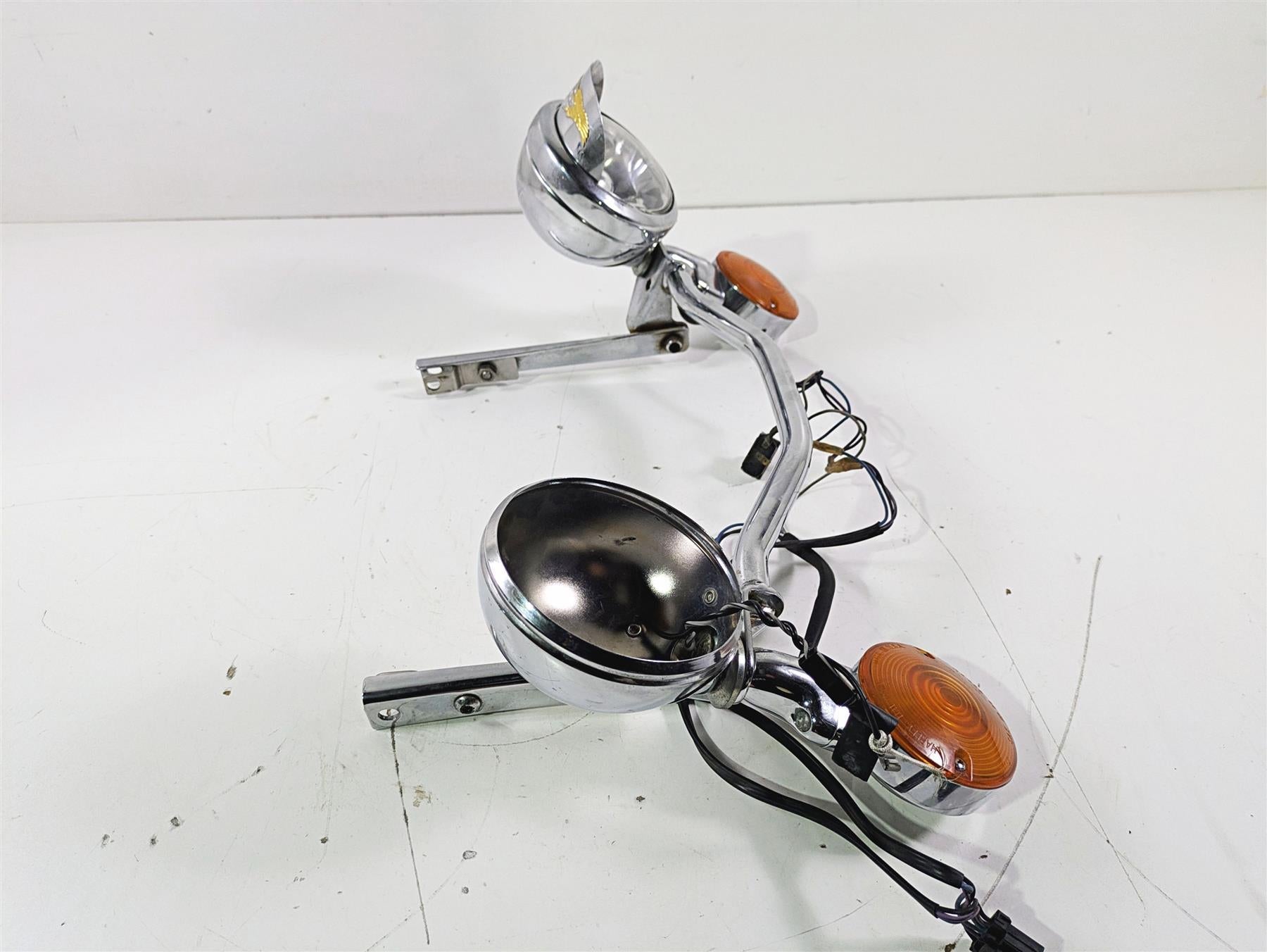 2004 Harley Softail FLSTF Fat Boy Front Spot Lights & Blinker For Parts 68972-00 {{ shop.shopifyCountryName }} - Mototech271
