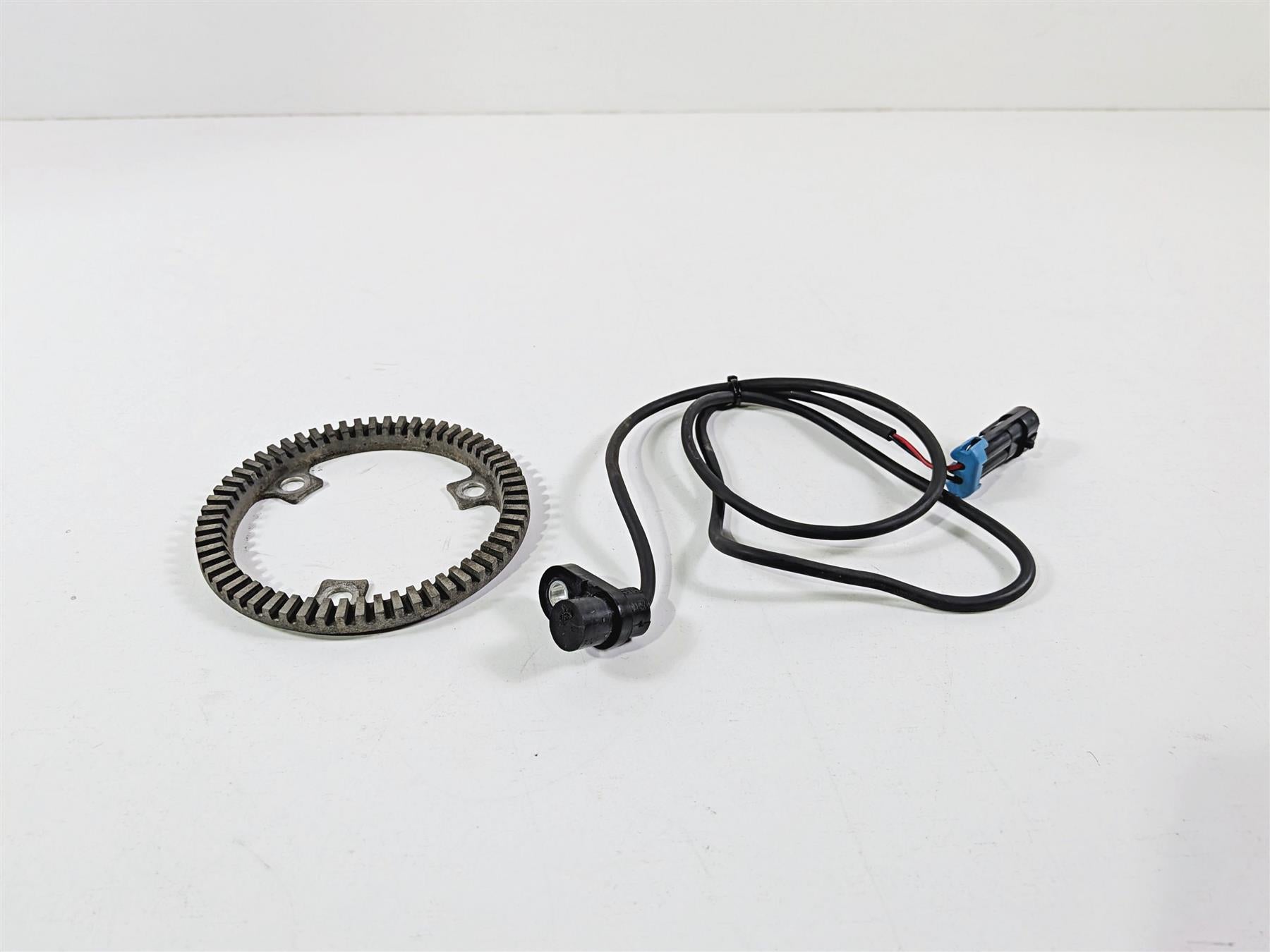 2013 Victory Vision Tour Rear Abs Brake Wheel Speed Sensor 4013251 4081069 {{ shop.shopifyCountryName }} - Mototech271