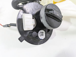 2009 Harley Touring FLHX Street Glide Fuel Gas Petrol Pump - Tested 75069-08D | Mototech271