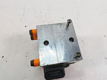 Load image into Gallery viewer, 2008 Harley FLHTCU Electra Glide Abs Brake Pump Unit Module 40688-08 40601-08 | Mototech271
