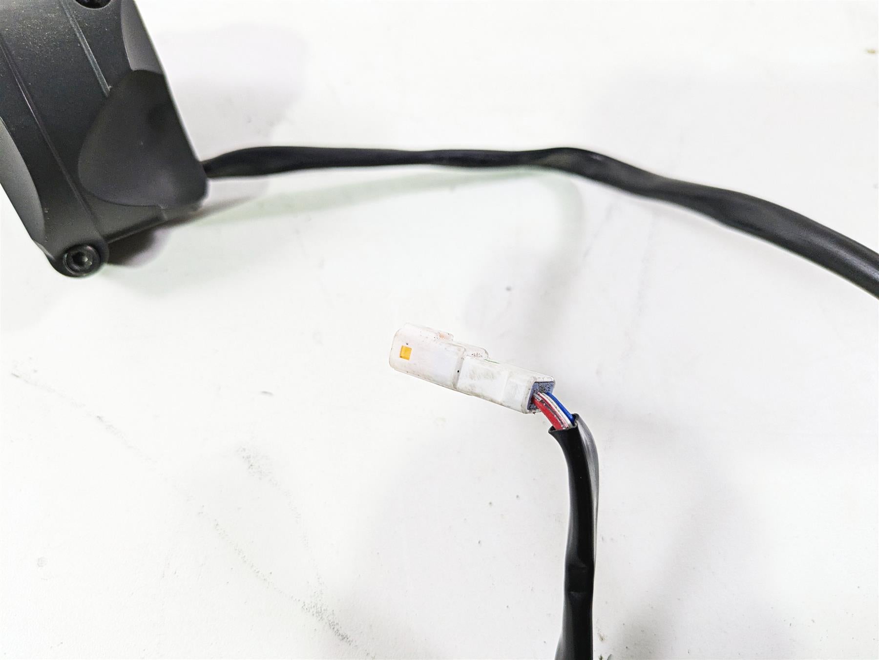 2013 Ducati Hyperstrada 821 Right Hand Control Switch Start Kill 65010121E {{ shop.shopifyCountryName }} - Mototech271