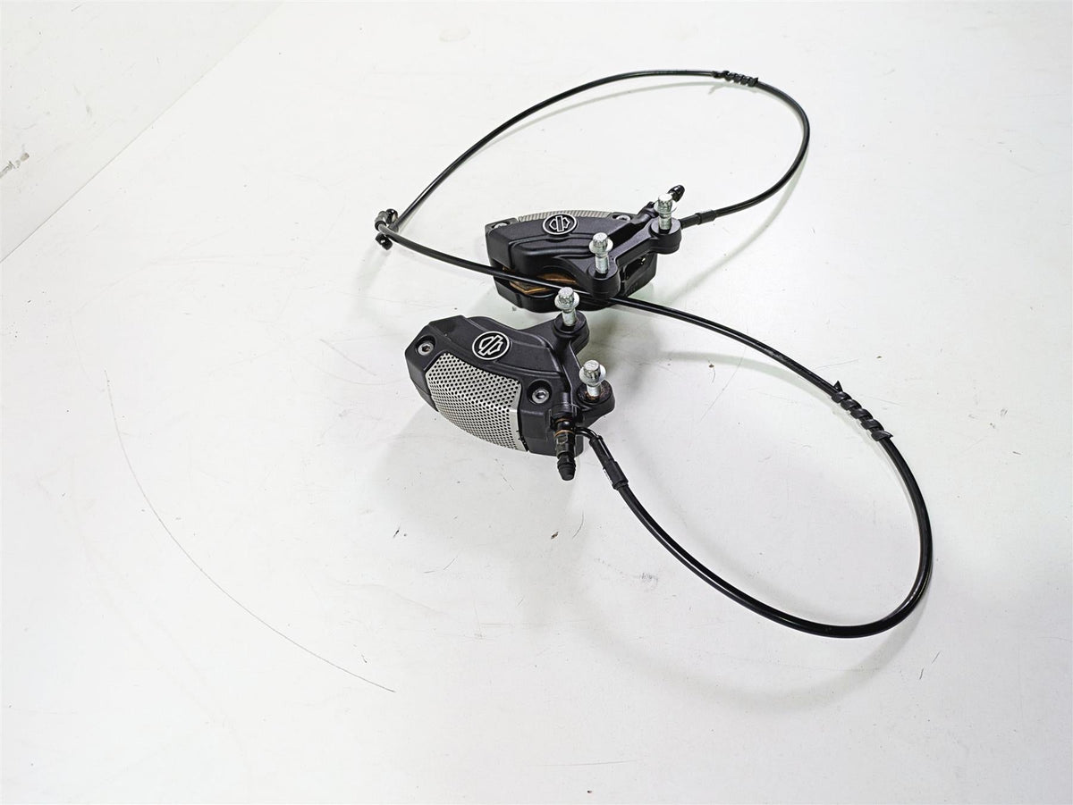 2010 Harley VRSCF Muscle Rod Front Brake Caliper & Line Set 44731-08 44732-08 {{ shop.shopifyCountryName }} - Mototech271
