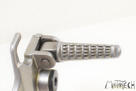 2005 Kawasaki ZZR1200 ZX1200 Ninja Rear Passenger Right Footpeg 35063-1219-458 {{ shop.shopifyCountryName }} - Mototech271