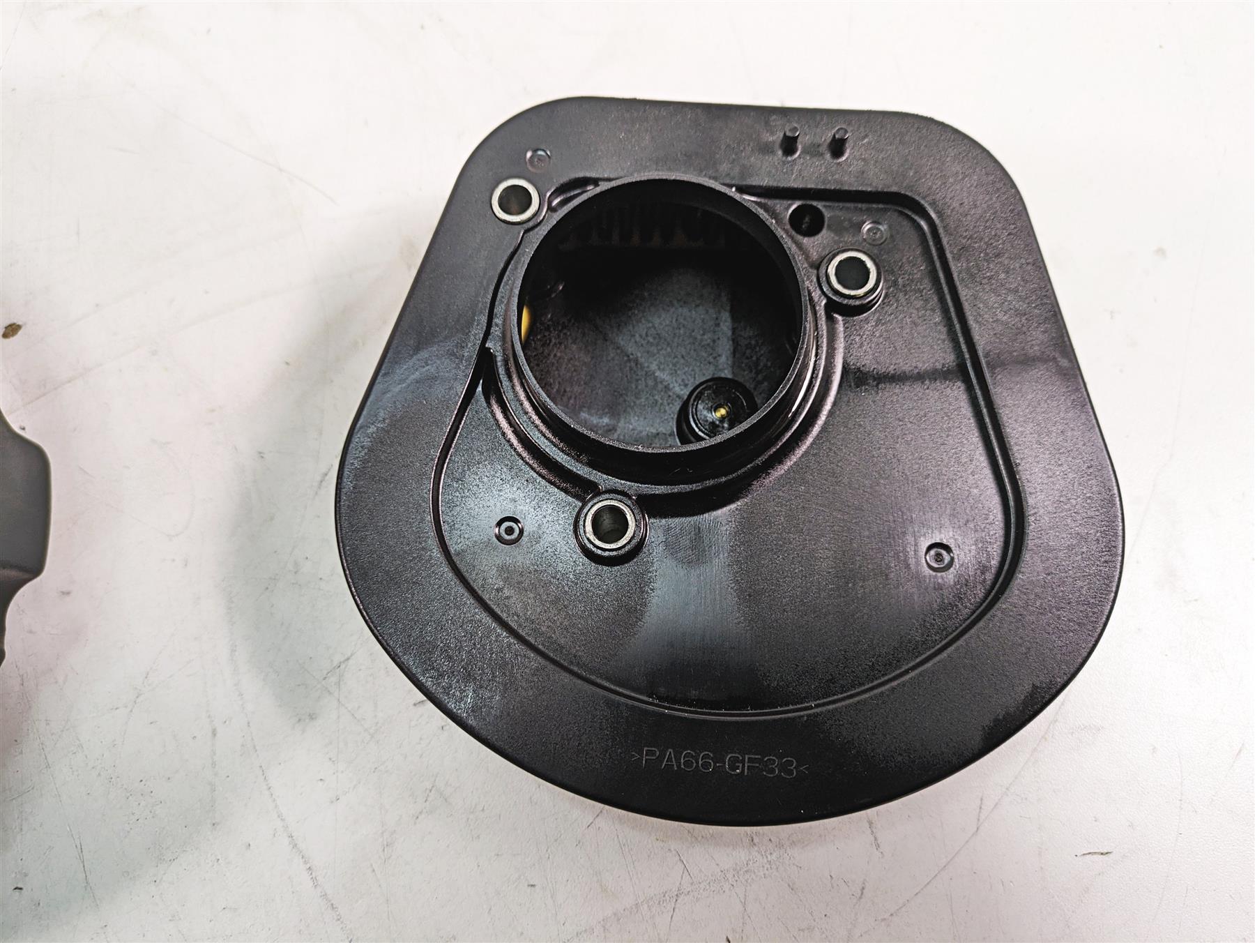 2020 Harley Softail FXBB Street Bob Air Cleaner Breather Filter 29000154 {{ shop.shopifyCountryName }} - Mototech271