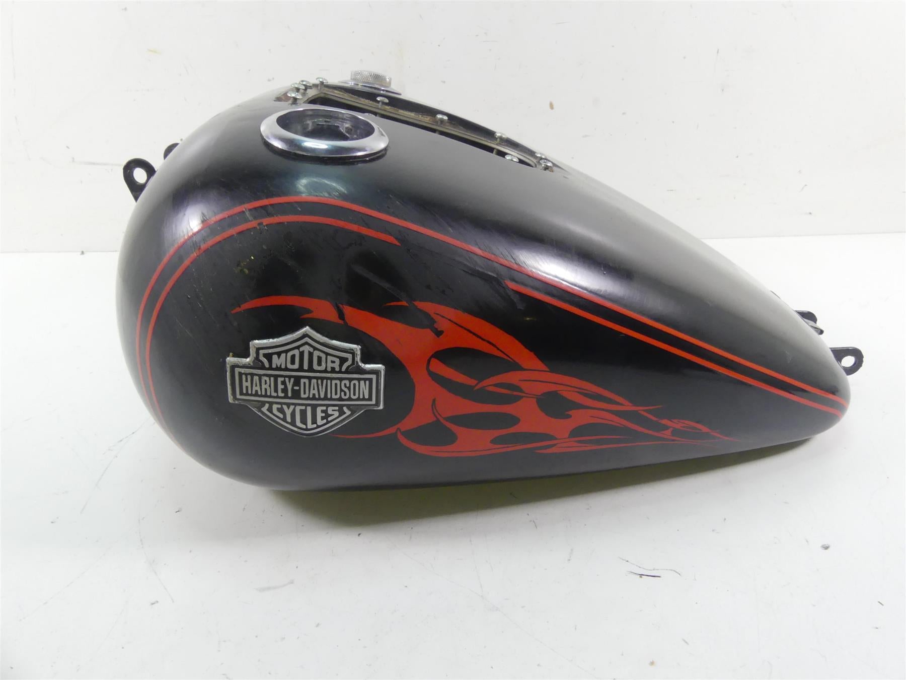 2004 Harley FXDWGI Dyna Wide Glide Fuel Gas Petrol Tank - Read 61000705 {{ shop.shopifyCountryName }} - Mototech271