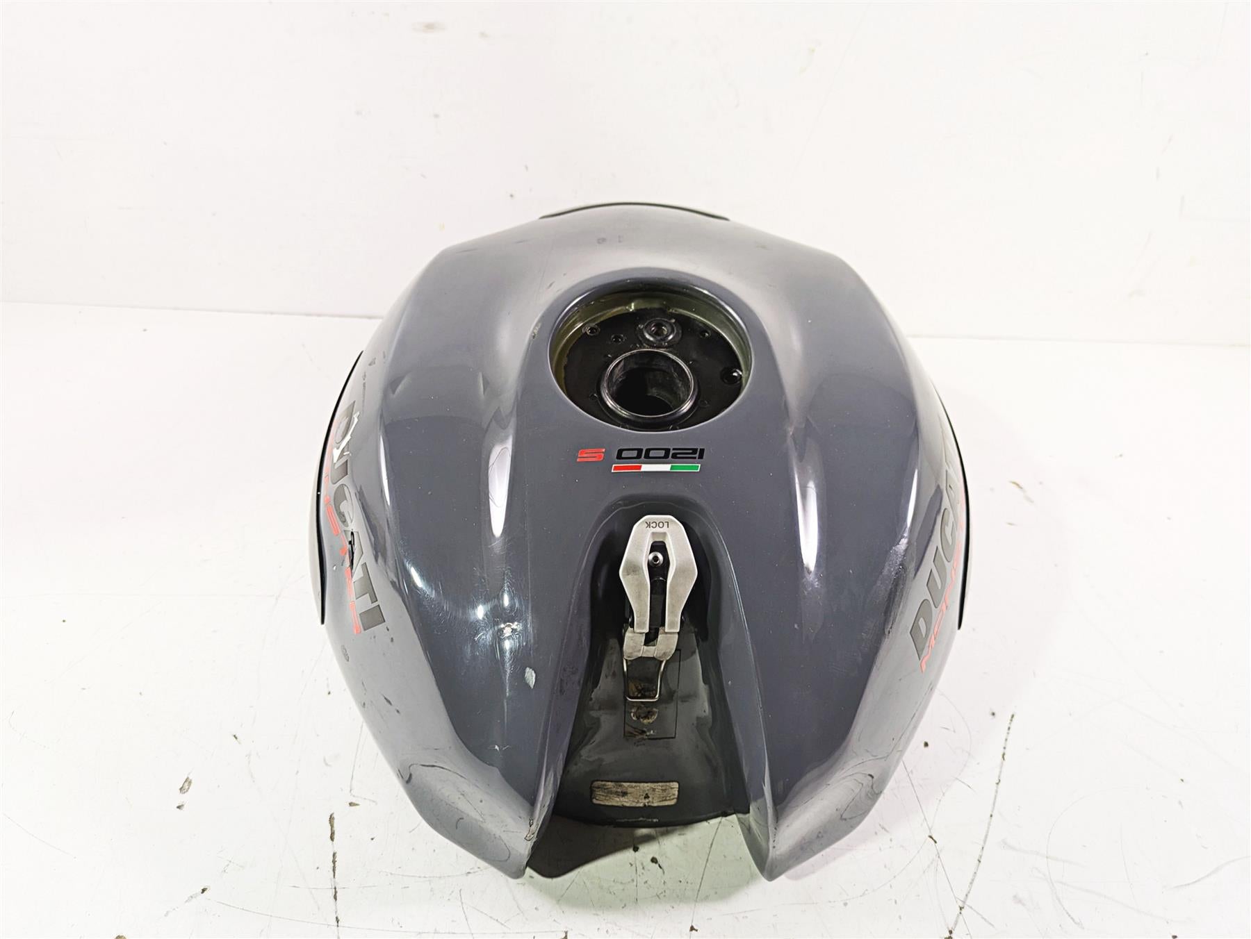 2017 Ducati Monster 1200 S Fuel Gas Petrol Tank Gray DENTED 58612501EJ {{ shop.shopifyCountryName }} - Mototech271