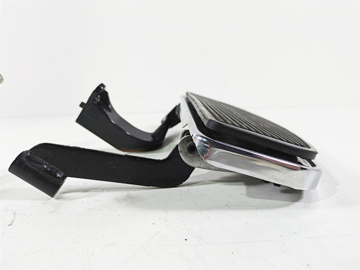 2020 Harley Touring FLHT Electra Glide Left Rider Floor Board & Shifter 50621-06 {{ shop.shopifyCountryName }} - Mototech271