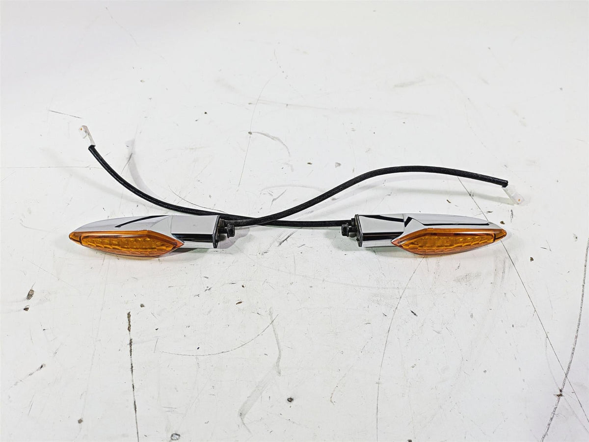 2012 Victory Cross Country Front Blinker Turn Signal Set 2411114 {{ shop.shopifyCountryName }} - Mototech271