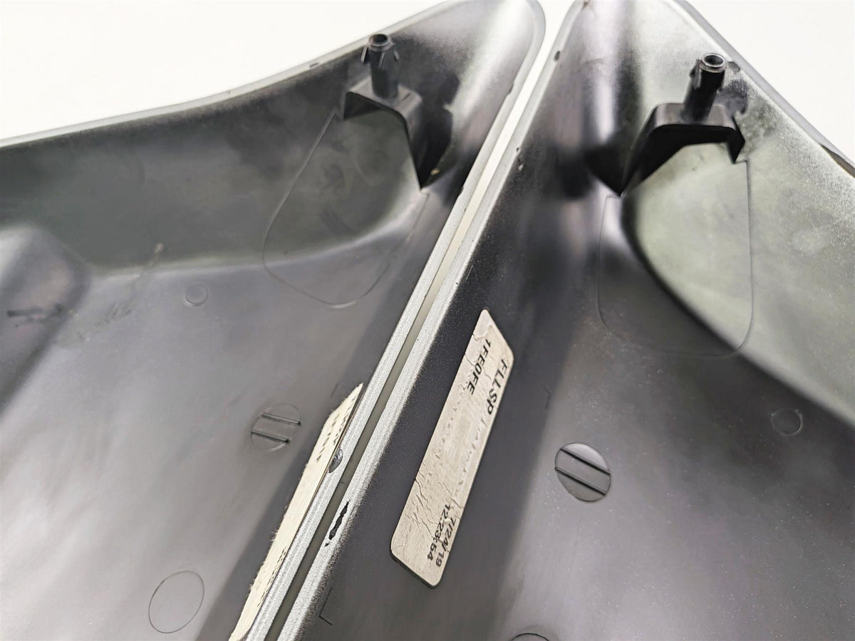 2020 Harley Touring FLTRK Road Glide Side Cover Fairing Set 66048-09A 66250-09 {{ shop.shopifyCountryName }} - Mototech271