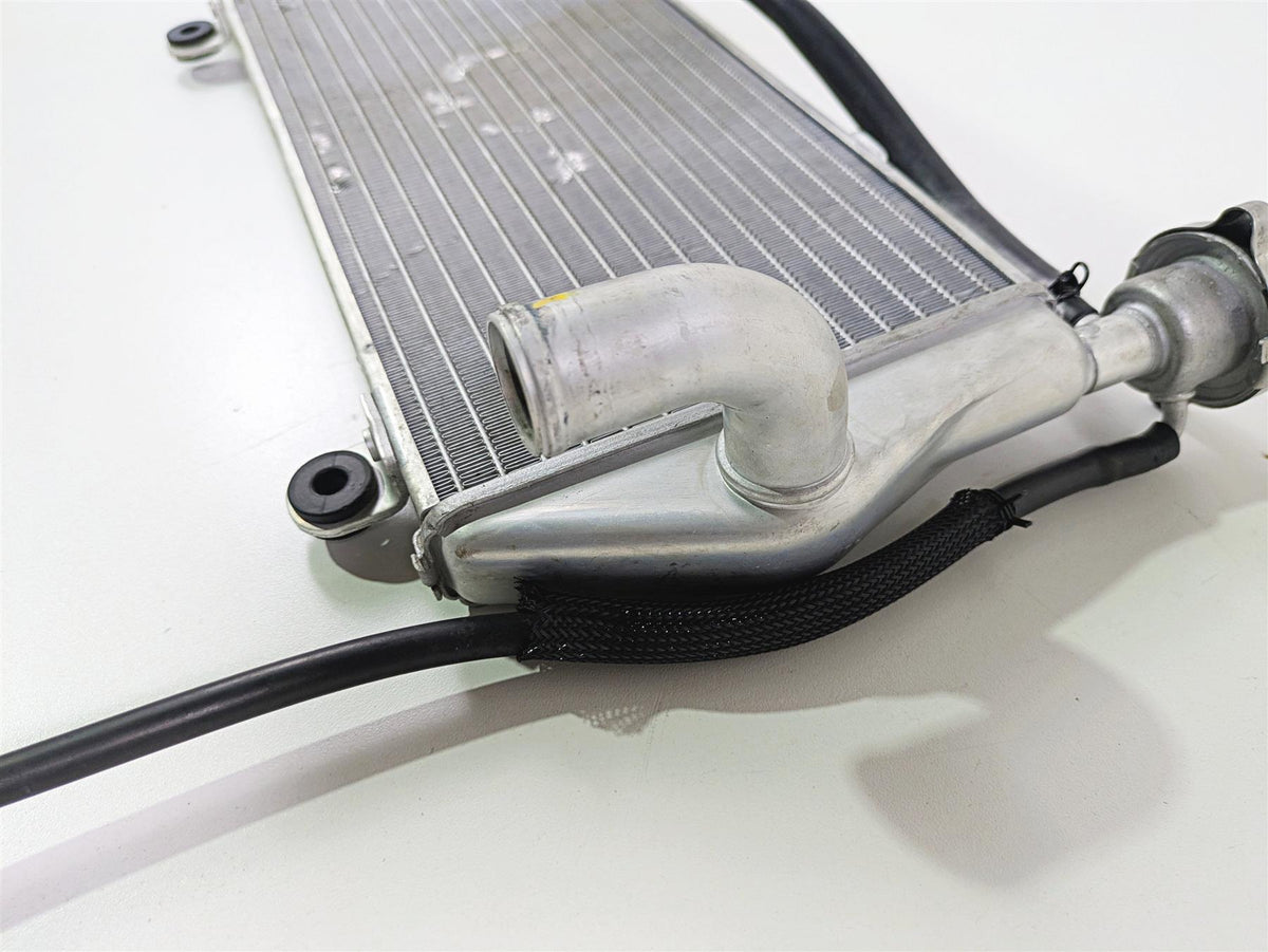2022 Ducati Streetfighter V2 Upper Coolant Radiator 54841211A {{ shop.shopifyCountryName }} - Mototech271