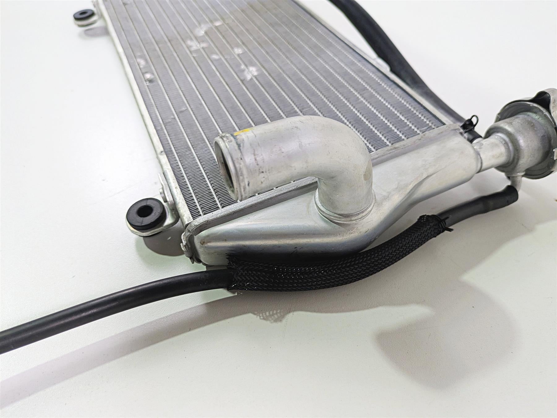 2022 Ducati Streetfighter V2 Upper Coolant Radiator 54841211A {{ shop.shopifyCountryName }} - Mototech271