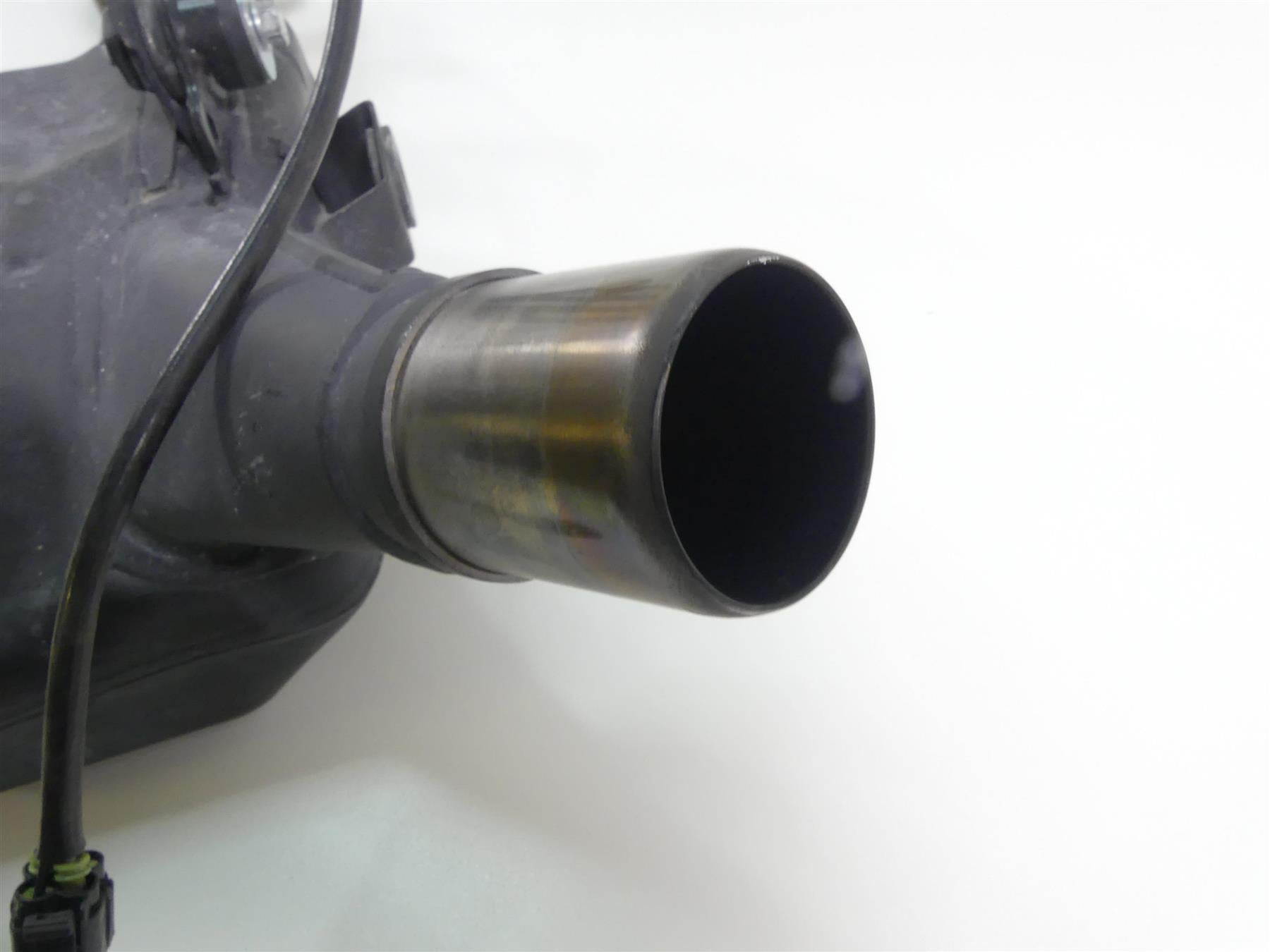 2022 Suzuki GSXR750 Exhaust Header Manifold Pipe 14100-15J00 {{ shop.shopifyCountryName }} - Mototech271