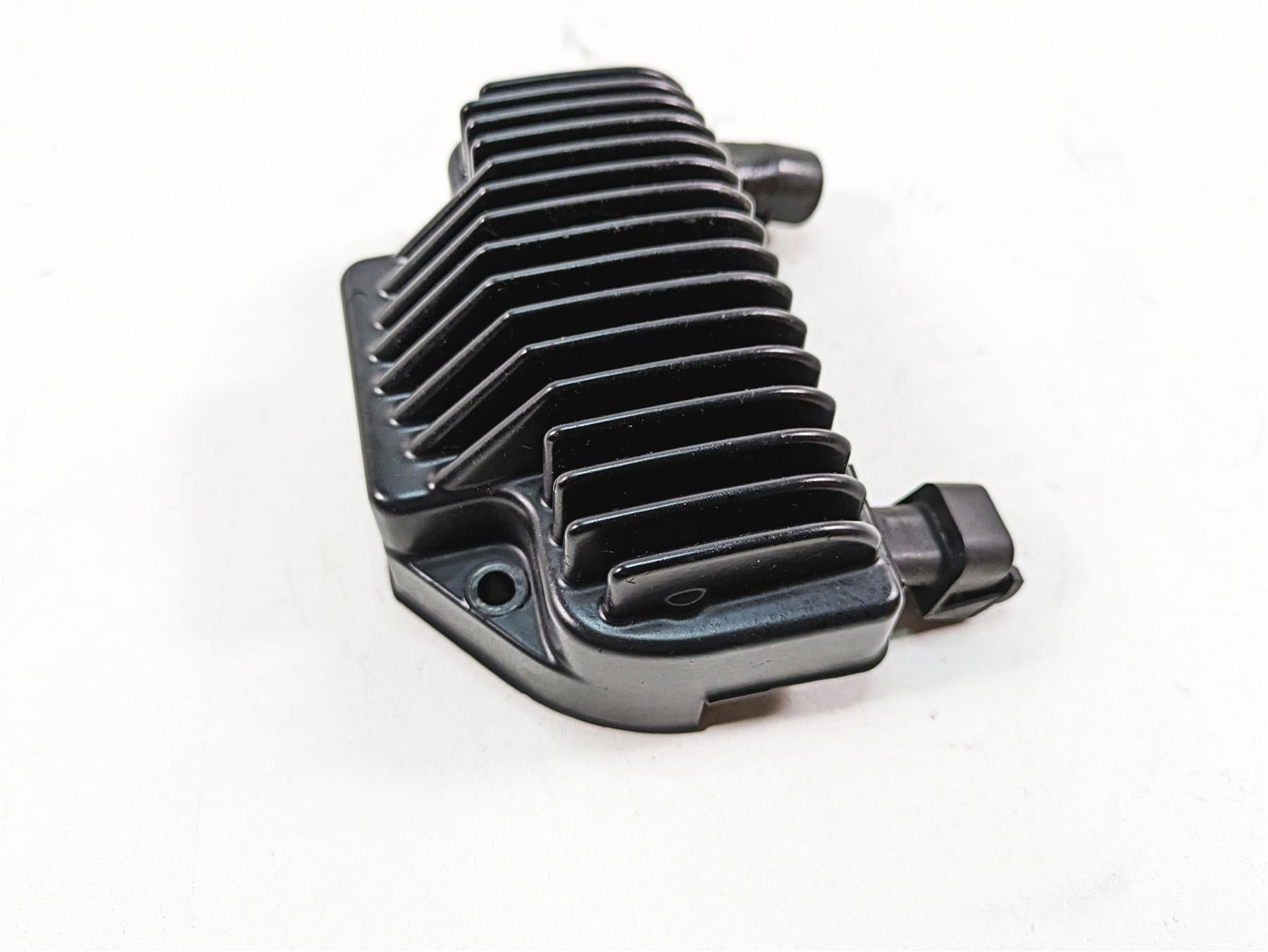 2009 Harley FXDC Dyna Super Glide Custom Rectifier Voltage Regulator 74631-08A {{ shop.shopifyCountryName }} - Mototech271