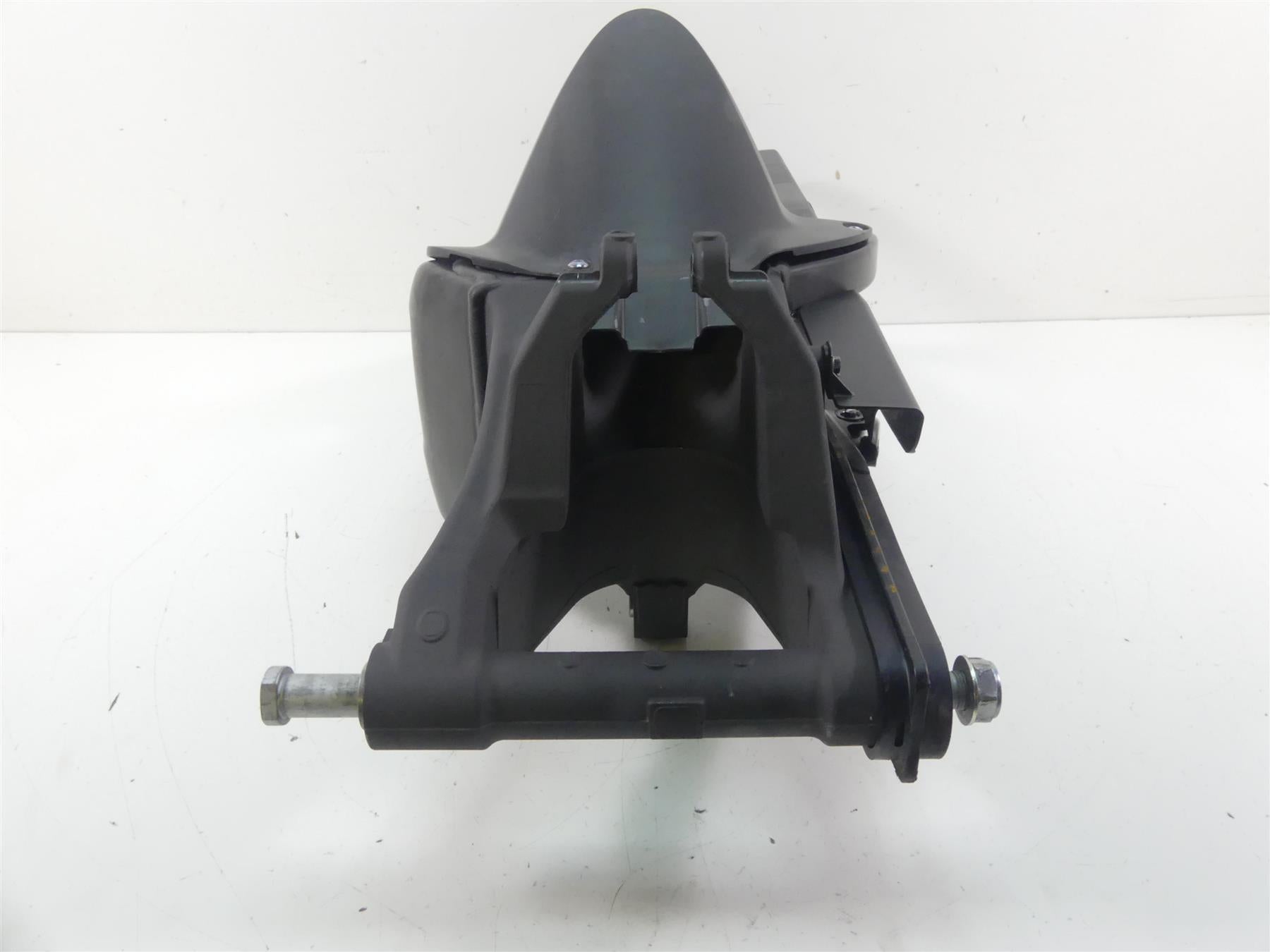 2021 Honda CBR600RR Straight Rear Swingarm Swing Arm Suspension 52200-MFJ-A51 {{ shop.shopifyCountryName }} - Mototech271