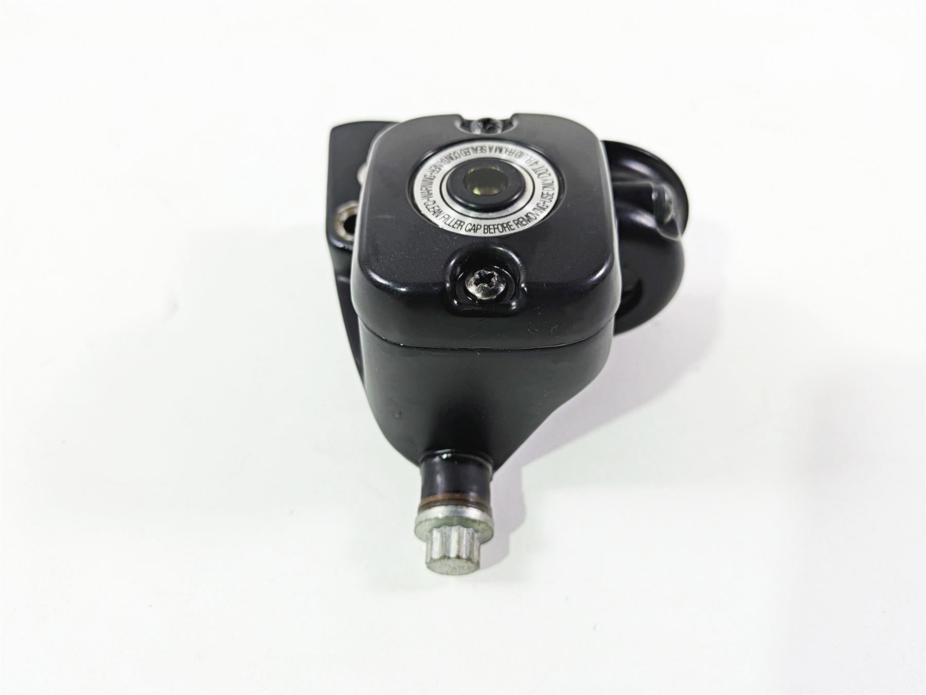 2011 Harley FXDC Dyna Super Glide Front Brake Master Cylinder 9/16" 45019-08C {{ shop.shopifyCountryName }} - Mototech271