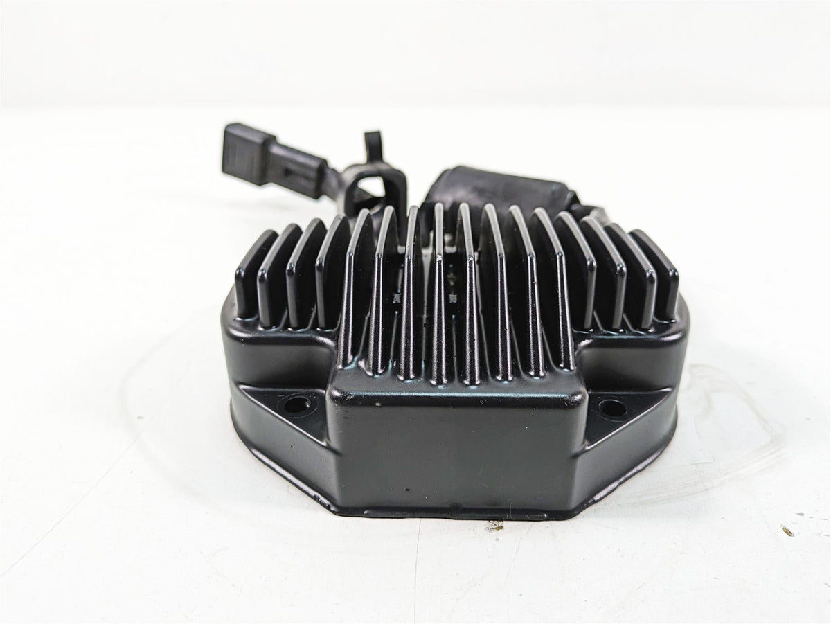 2005 Harley Dyna FXDL Low Rider Rectifier Voltage Regulator 74631-04 {{ shop.shopifyCountryName }} - Mototech271
