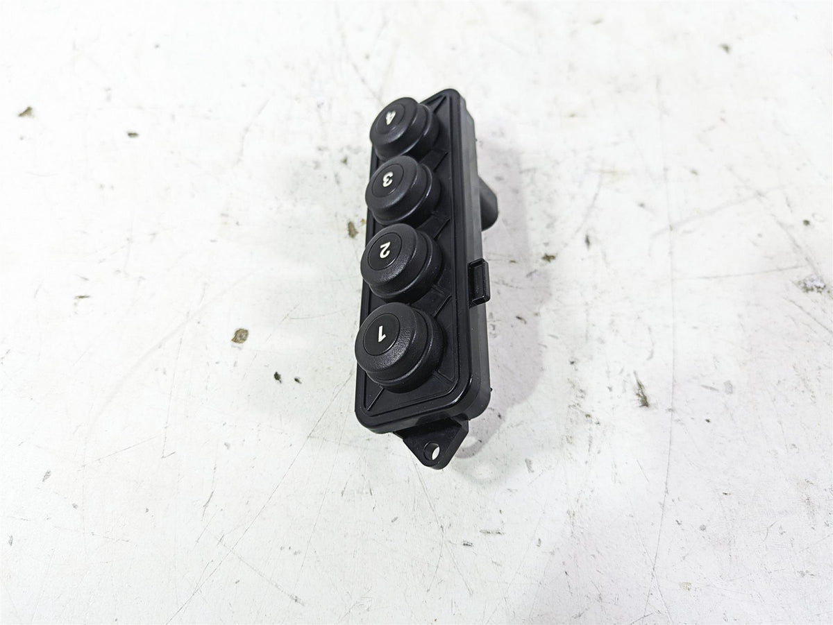 2022 BMW R1250 RT K052 4 Button Audio Control Panel 65148394254 {{ shop.shopifyCountryName }} - Mototech271