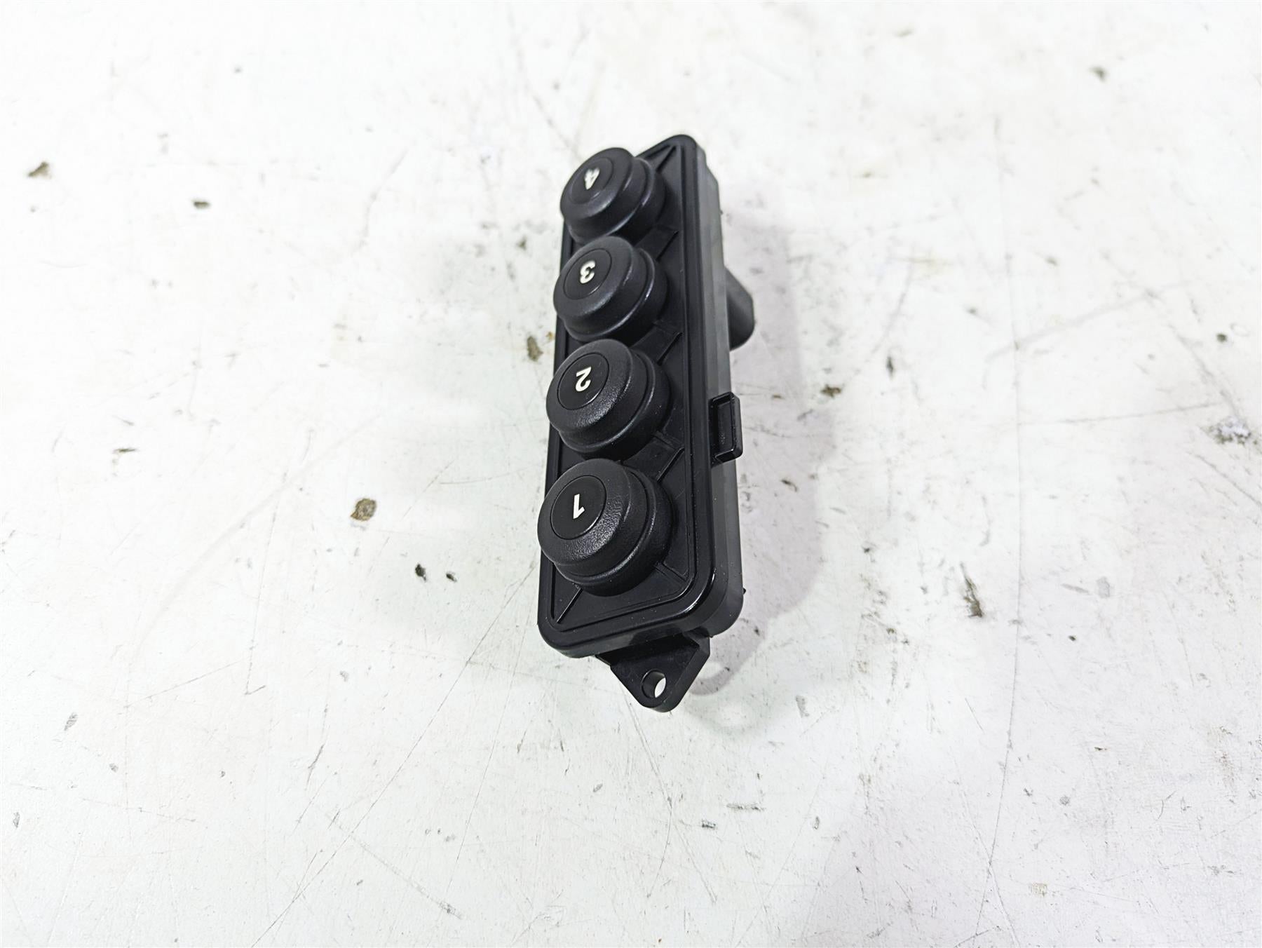 2022 BMW R1250 RT K052 4 Button Audio Control Panel 65148394254 {{ shop.shopifyCountryName }} - Mototech271