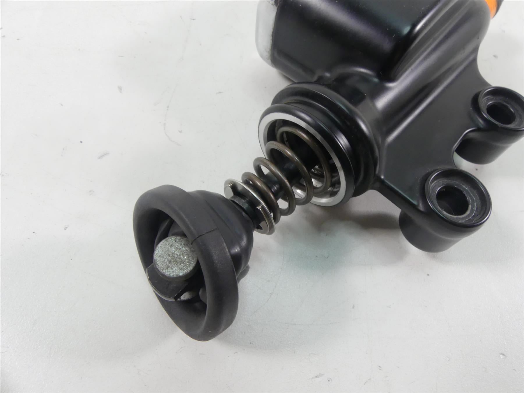 2010 Harley Touring FLHX Street Glide Rear Brake Master Cylinder 41763-08 {{ shop.shopifyCountryName }} - Mototech271