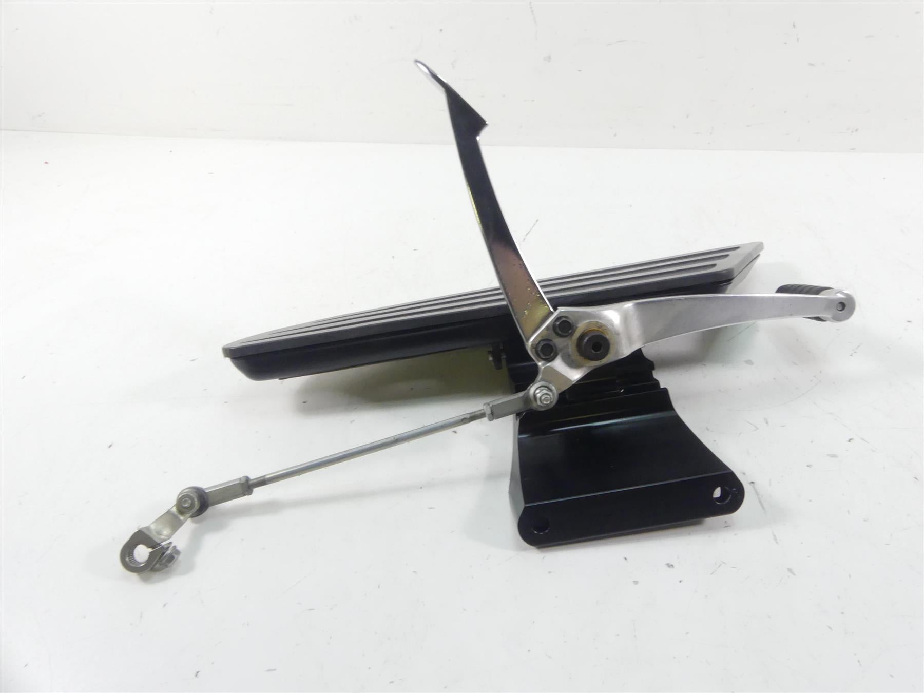 2011 Victory Vision Tour Left Front Floorboard Floor Board Shifter Set 5135045 {{ shop.shopifyCountryName }} - Mototech271