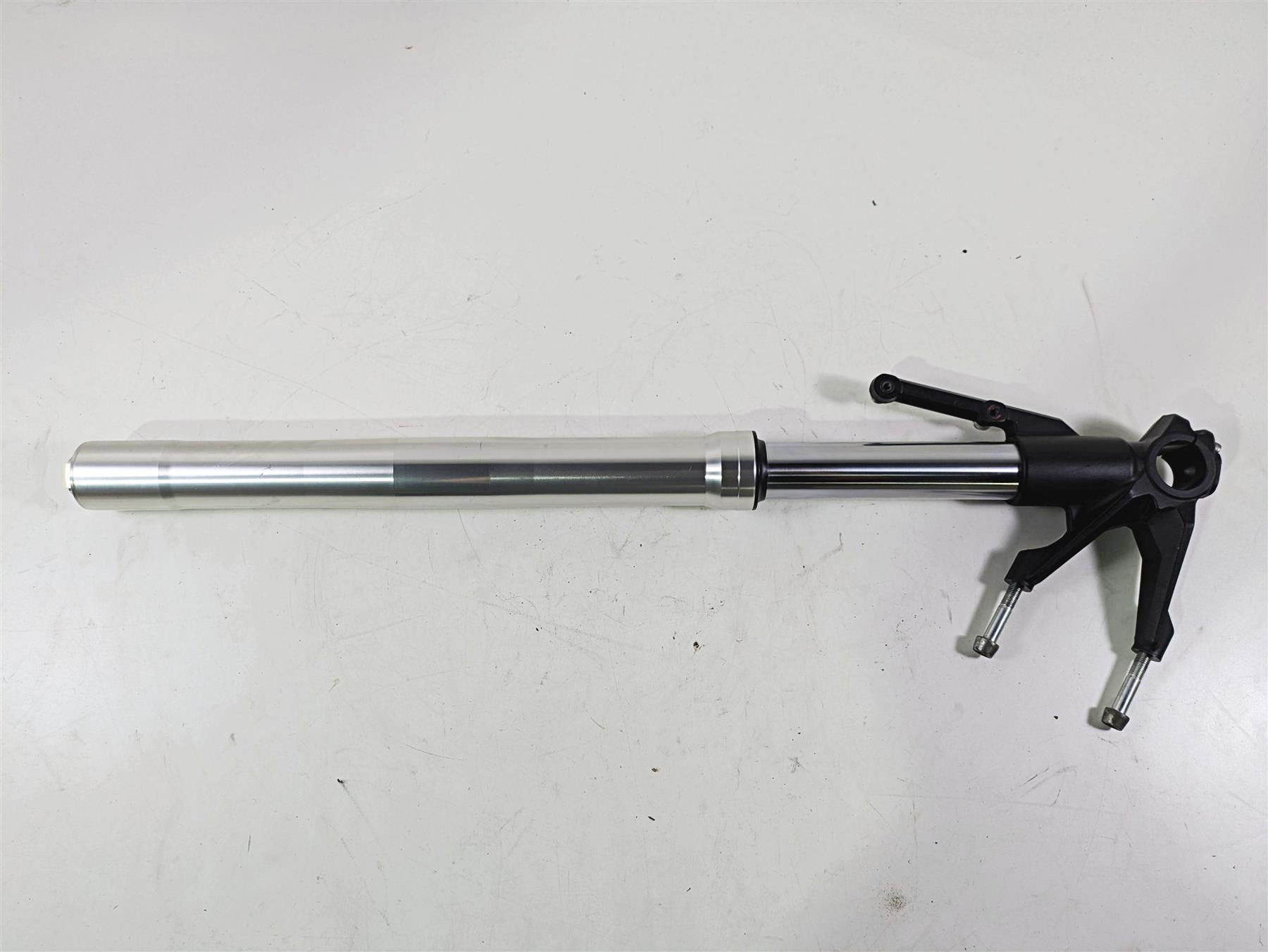 2013 Ducati Hyperstrada 821 Right Front Fork Leg - No Leaks 34420521A {{ shop.shopifyCountryName }} - Mototech271