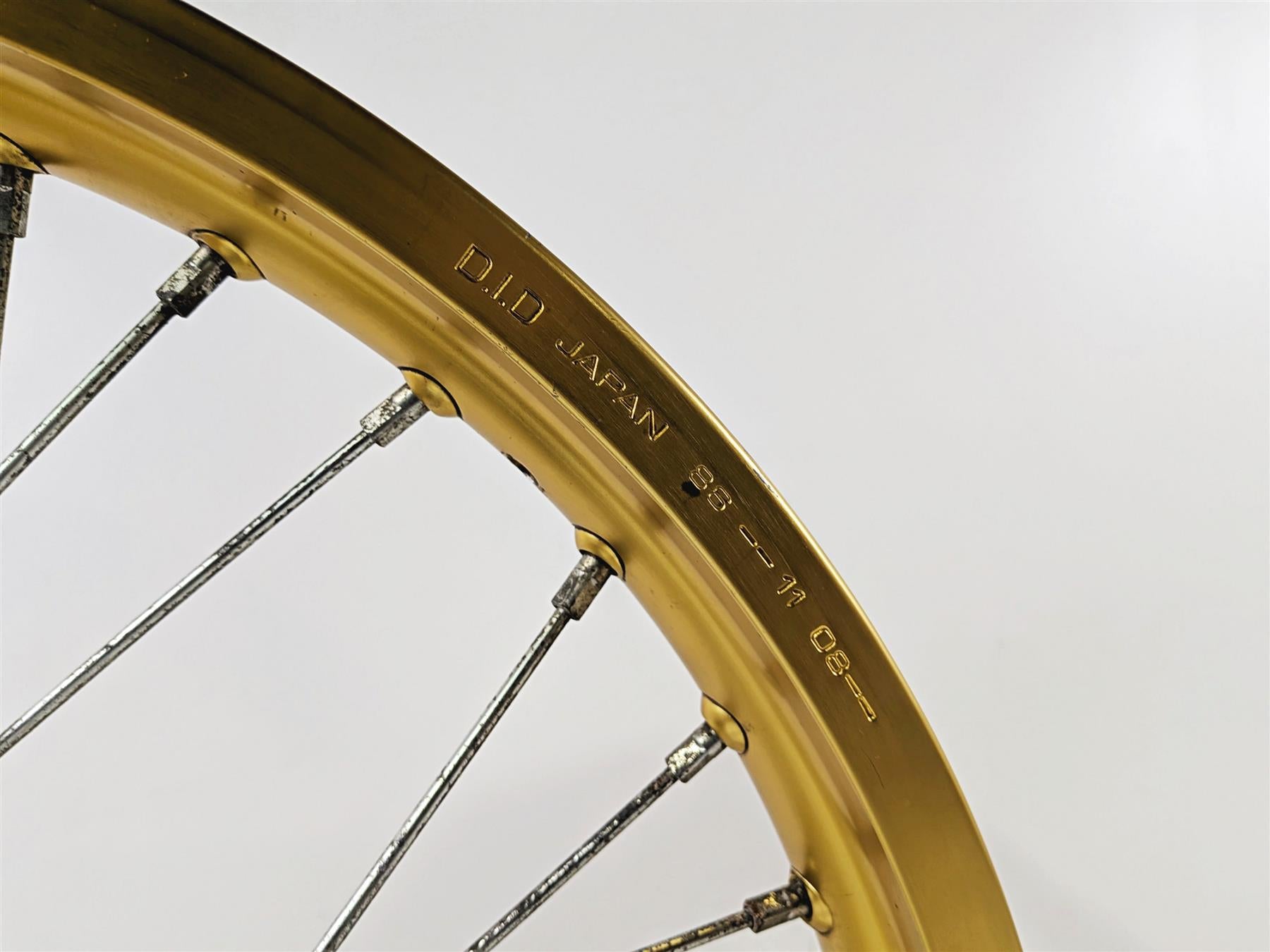 2017 Honda CRF1000 Africa Twin Straight Gold Front Wheel Rim 21x2.15 44650-MJP-315-Mototech271