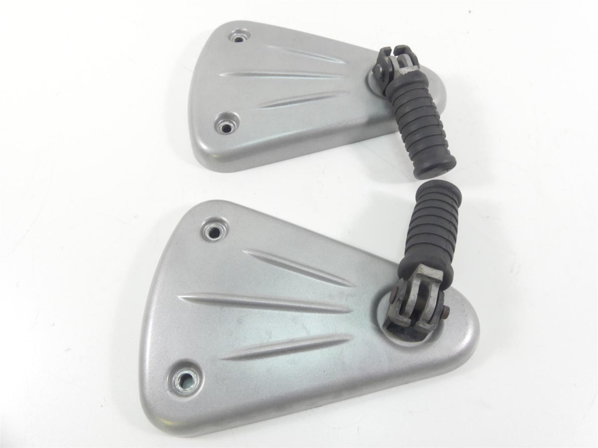 2002 Triumph Bonneville America Rear Passenger Footpeg Foot Peg Set T2081040 {{ shop.shopifyCountryName }} - Mototech271