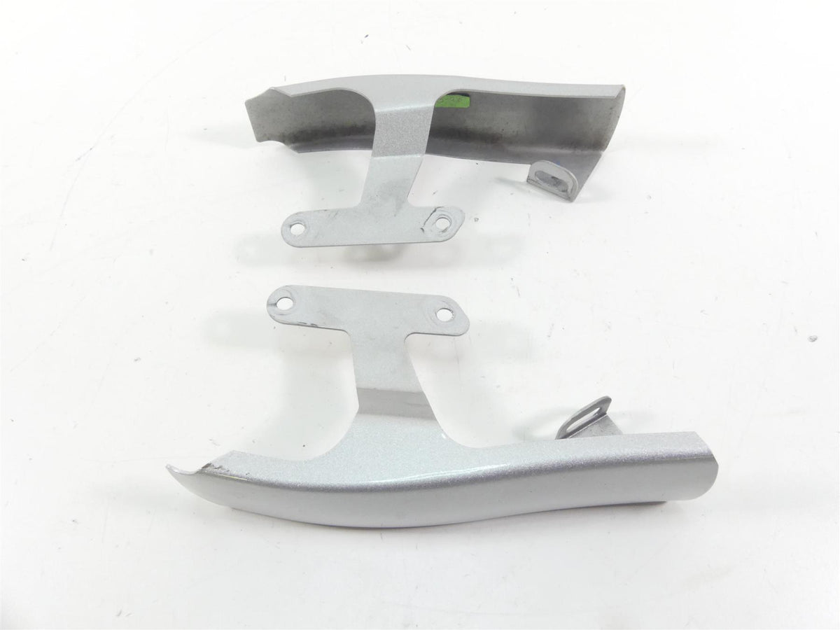 2009 Harley FLHTCU SE4 CVO E-Glide Fender Saddlebag Trim Filler Set 91638-09CZB {{ shop.shopifyCountryName }} - Mototech271