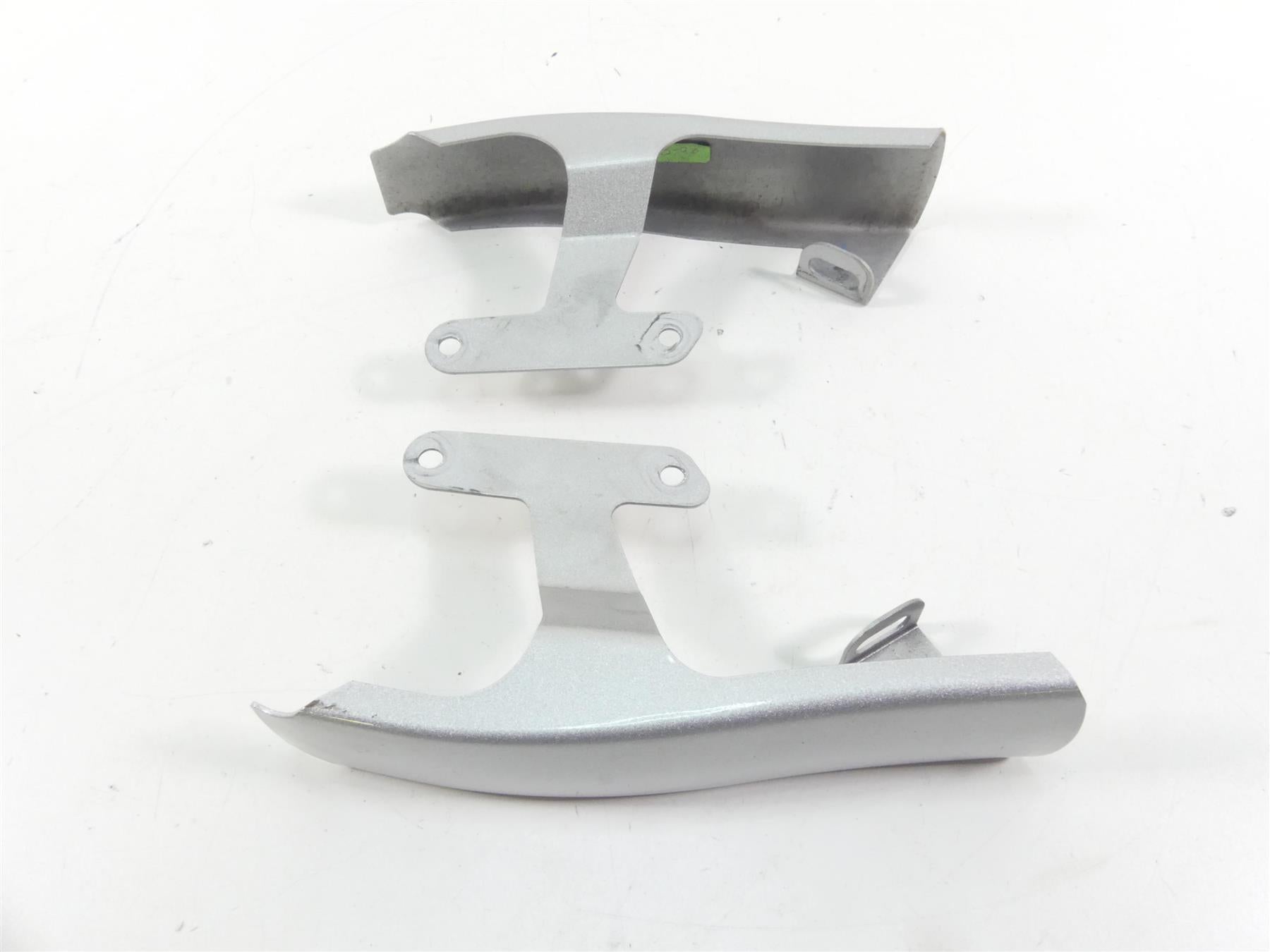 2009 Harley FLHTCU SE4 CVO E-Glide Fender Saddlebag Trim Filler Set 91638-09CZB {{ shop.shopifyCountryName }} - Mototech271