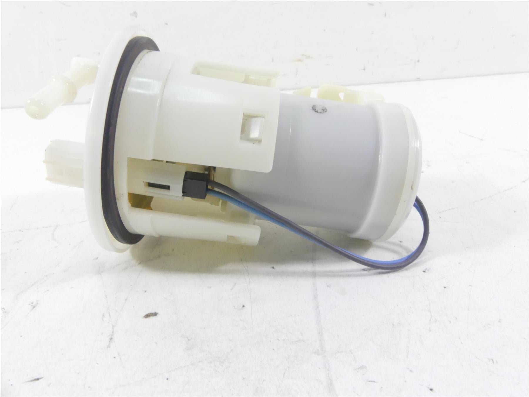 2015 Honda CBR1000 RR SC59 Denso Fuel Gas Petrol Pump - Tested 16700-MFL-013 {{ shop.shopifyCountryName }} - Mototech271