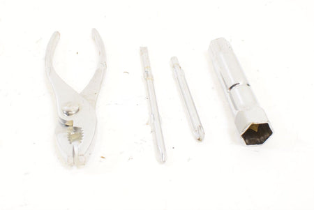 2000 Kawasaki VN1500 Vulcan Classic Tool Box Housing w Tools 32098-1109 {{ shop.shopifyCountryName }} - Mototech271