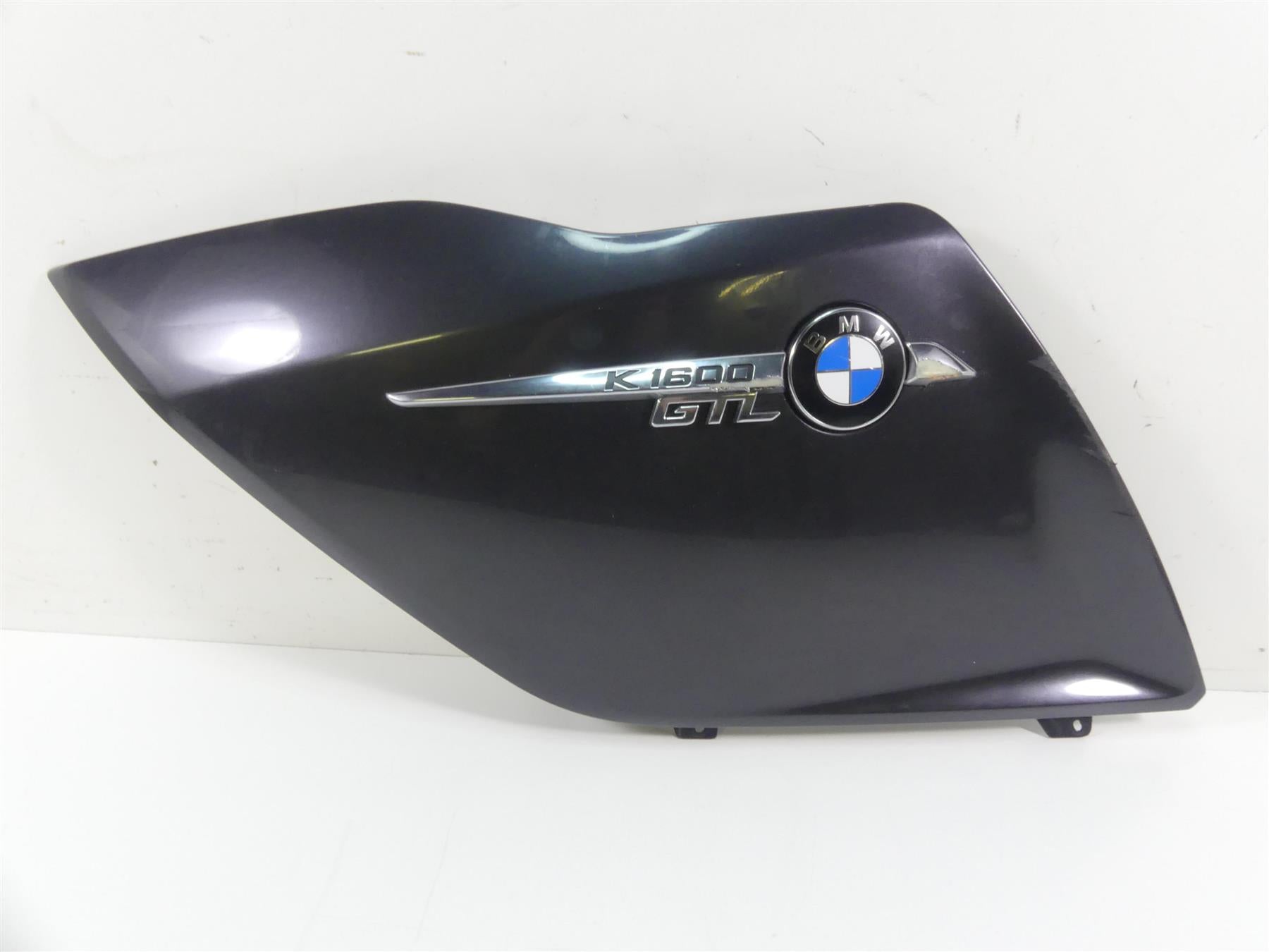 2014 BMW K1600 GTL K48 Left Side Cover Fairing Cowl + Emblem 46637727419 {{ shop.shopifyCountryName }} - Mototech271