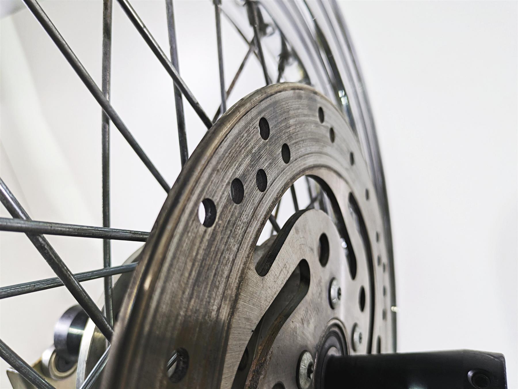 2003 Harley Dyna FXDL Low Rider 100TH Front Wheel Rim 19x2.5 Wobble 43105-05A {{ shop.shopifyCountryName }} - Mototech271