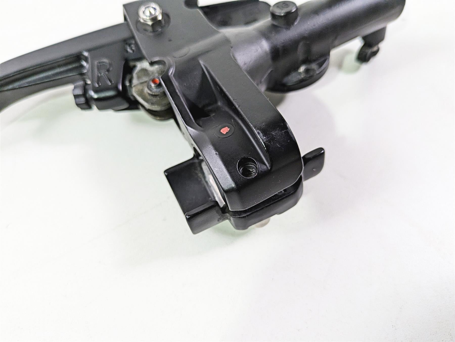 2010 BMW R1200RT K26 Front Brake Master Cylinder + Lever 32727727306 {{ shop.shopifyCountryName }} - Mototech271