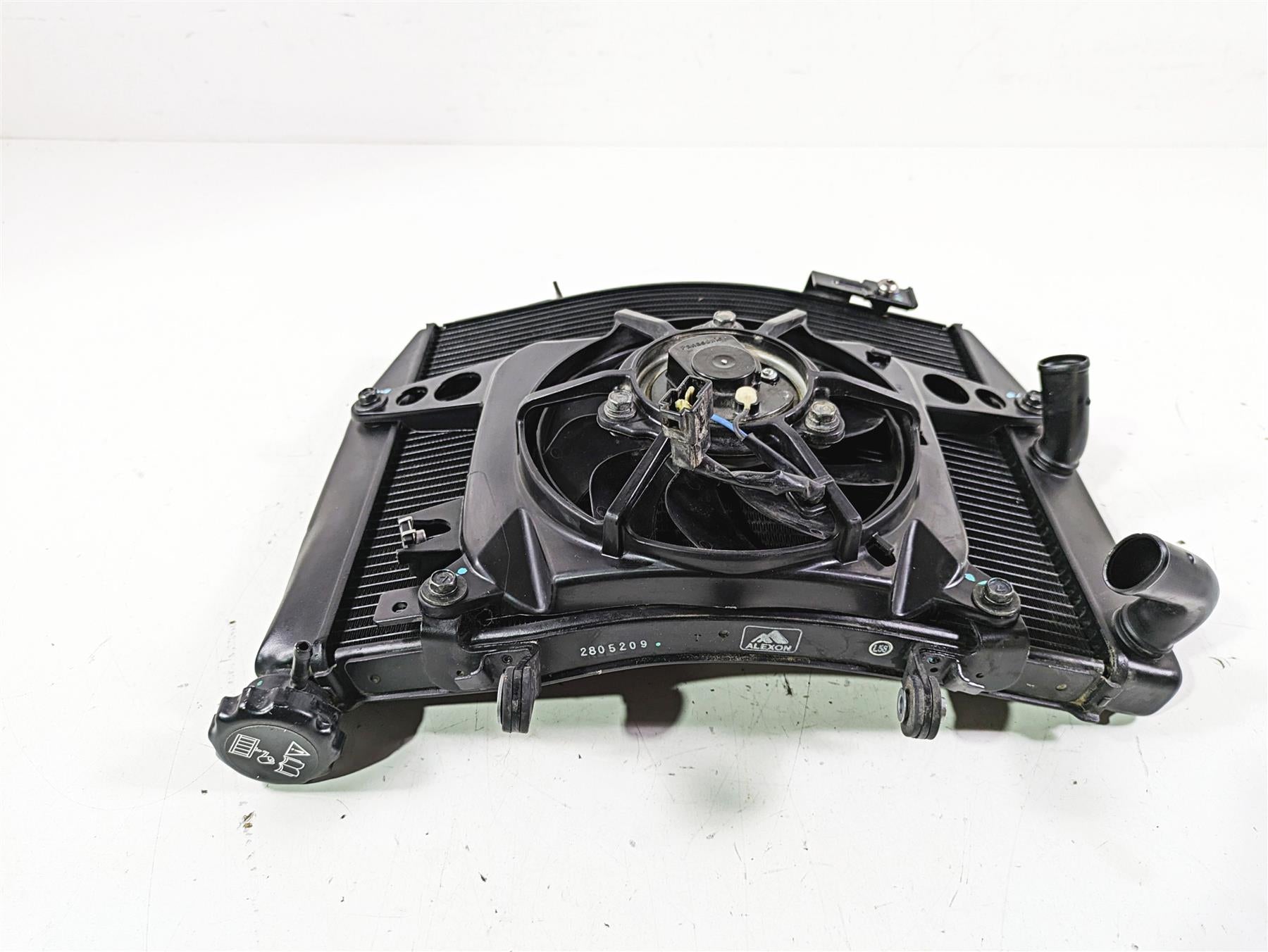 2023 Triumph Street Triple 765 RS Radiator Fan Reservoir Set -Read T2101157 {{ shop.shopifyCountryName }} - Mototech271