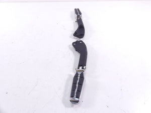 2009 Harley FXDF Dyna Fat Bob Rear Passenger Footpeg Set 49224-06A 49230-06 | Mototech271