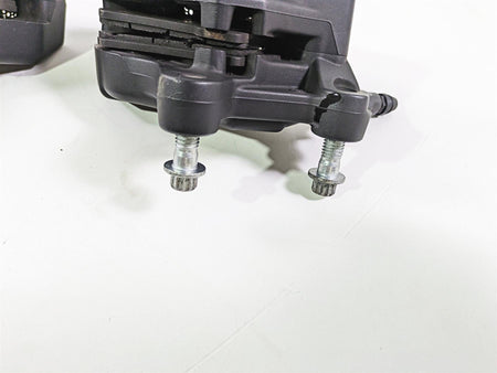 2016 Harley VRSCDX Night Rod Front Brake Caliper Set 44731-08 44732-08 {{ shop.shopifyCountryName }} - Mototech271