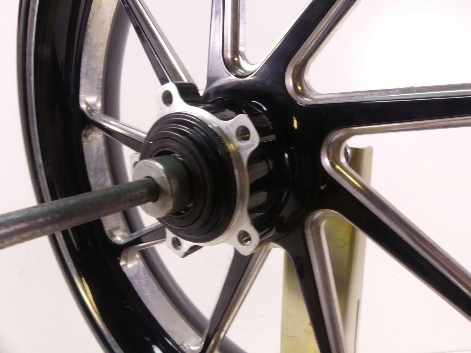 2015 Ducati Diavel Carbon Straight Brembo Forged Front Wheel Rim 17x3.5 50121461 {{ shop.shopifyCountryName }} - Mototech271
