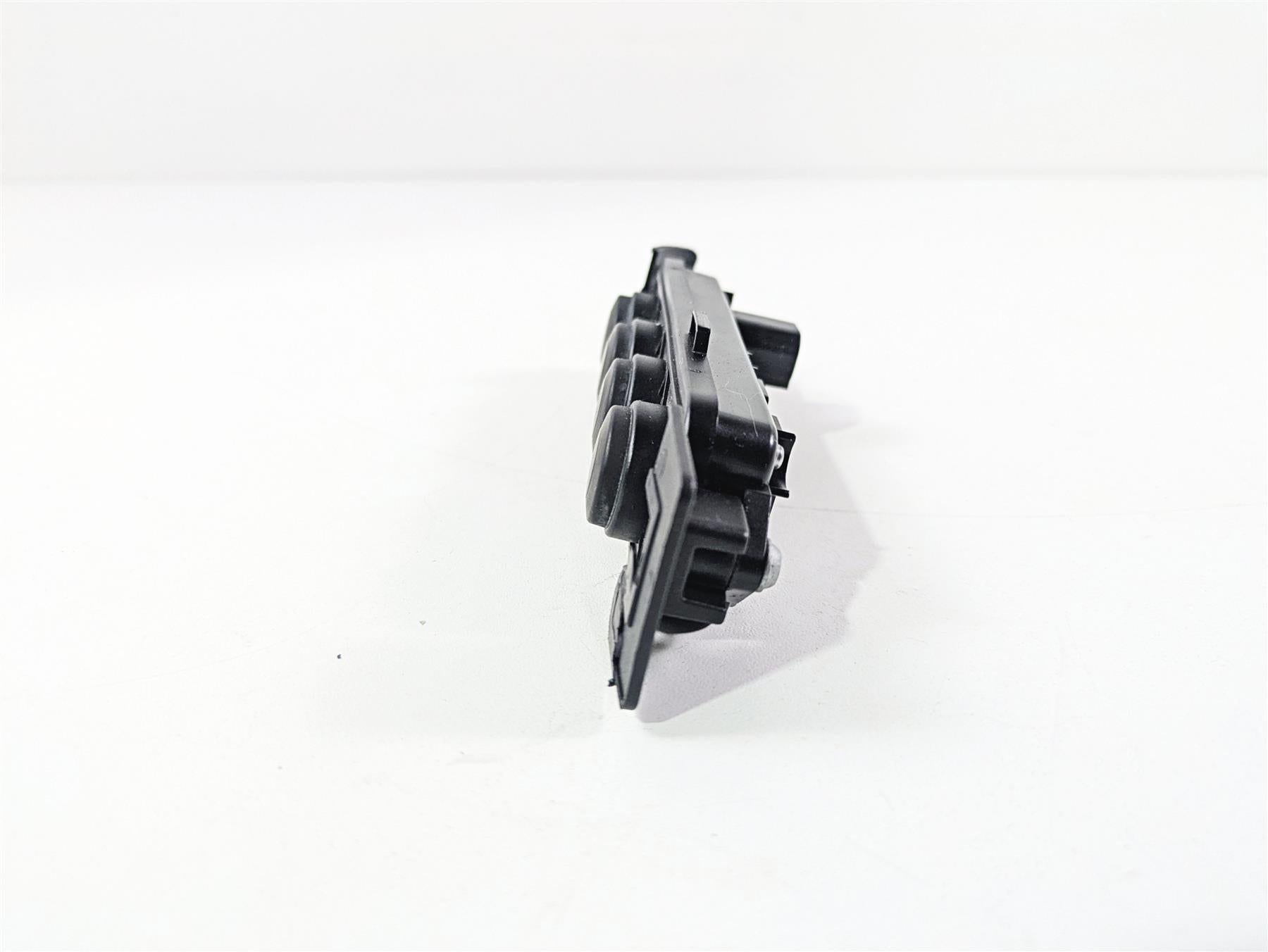 2016 BMW R1200RT K52 Radio Audio Side Control Button Knob Panel 65147727885 {{ shop.shopifyCountryName }} - Mototech271