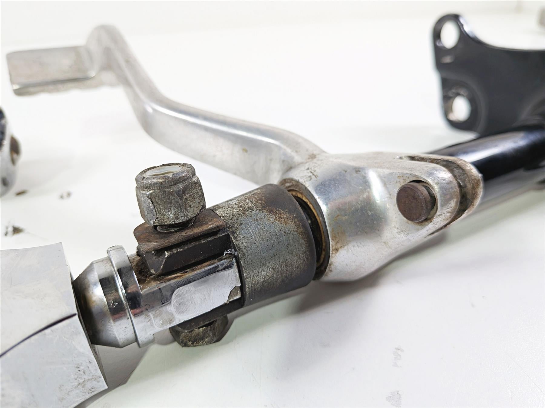 2003 Harley Sportster XL1200 Front Footpeg Shift Brake Lever Set 50951-90 {{ shop.shopifyCountryName }} - Mototech271