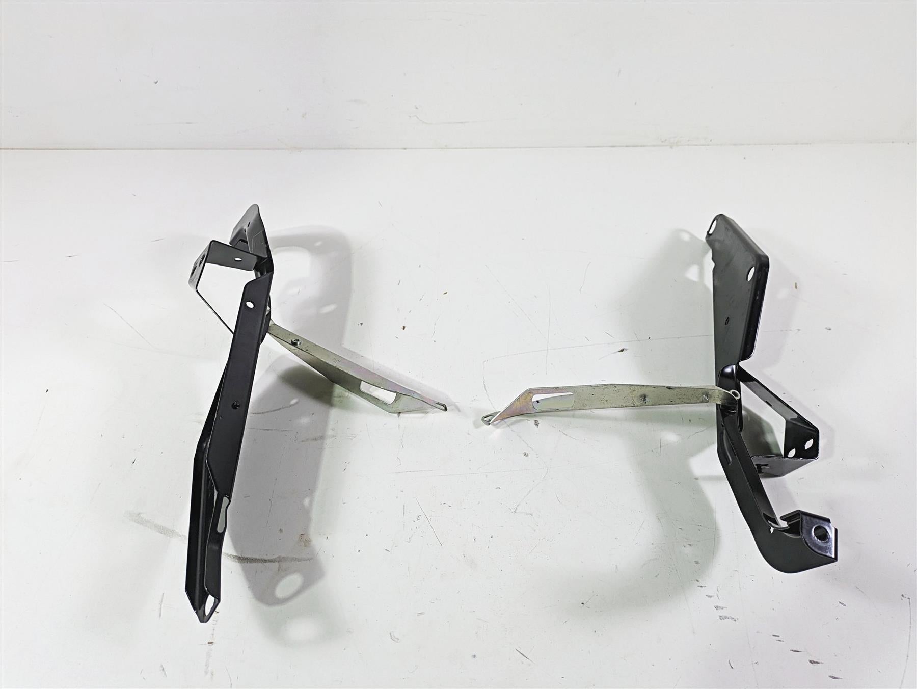 2008 Harley Touring FLHTCU E-Glide 105TH Front Fairing Mounts Set 58479-96B {{ shop.shopifyCountryName }} - Mototech271