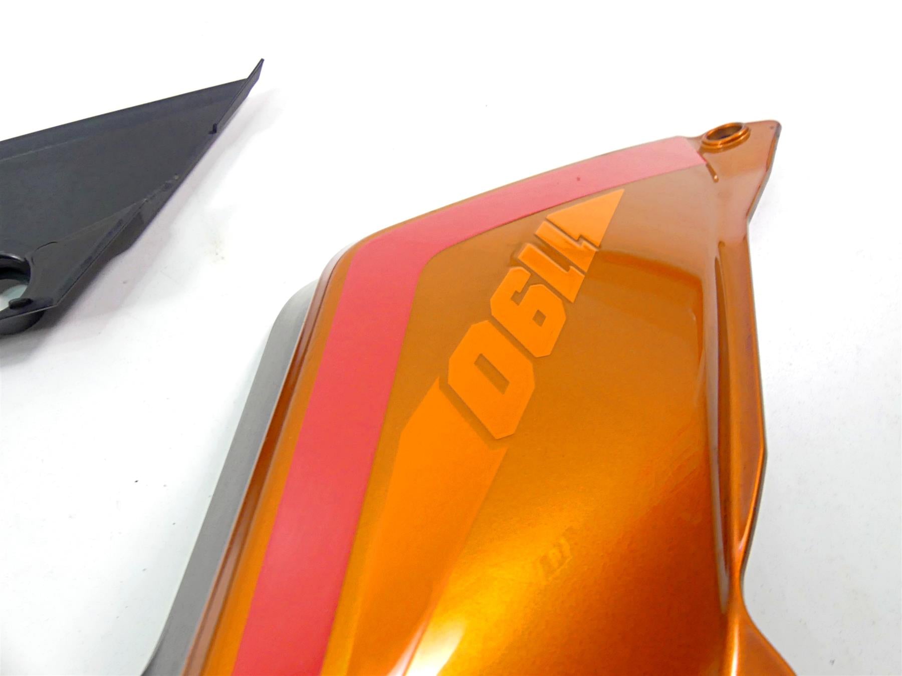 2015 KTM 1190 Adventure Tail Side Cover Fairing Set 60308041000 60308042000 {{ shop.shopifyCountryName }} - Mototech271