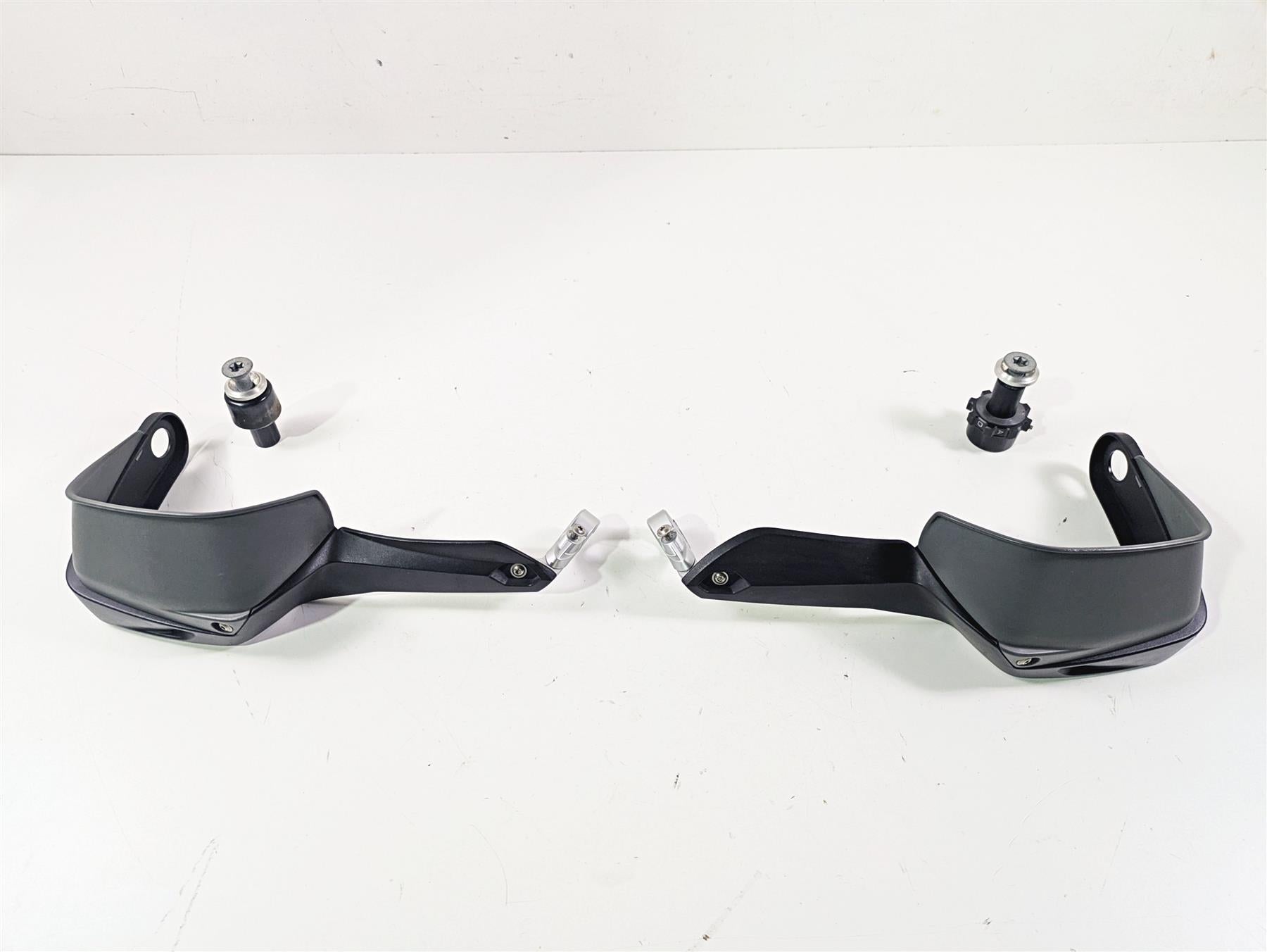 2010 BMW R1200GS K25 Hand Guard & Mounts 46638530793 46638530794 {{ shop.shopifyCountryName }} - Mototech271