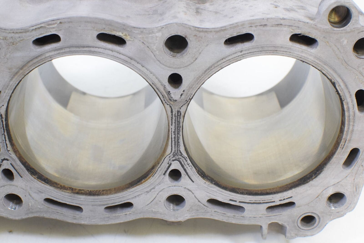 2005 Suzuki GSX1300 R Hayabusa Nice Jug Cylinder Pistons 18K 11210-24F00-0F0 {{ shop.shopifyCountryName }} - Mototech271
