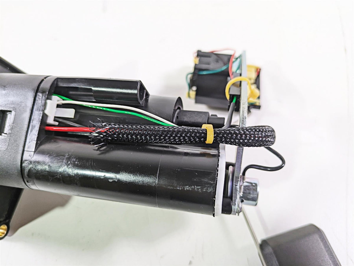 2023 Ducati Monster 937 SP Fuel Gas Petrol Pump - Tested 16024403B {{ shop.shopifyCountryName }} - Mototech271