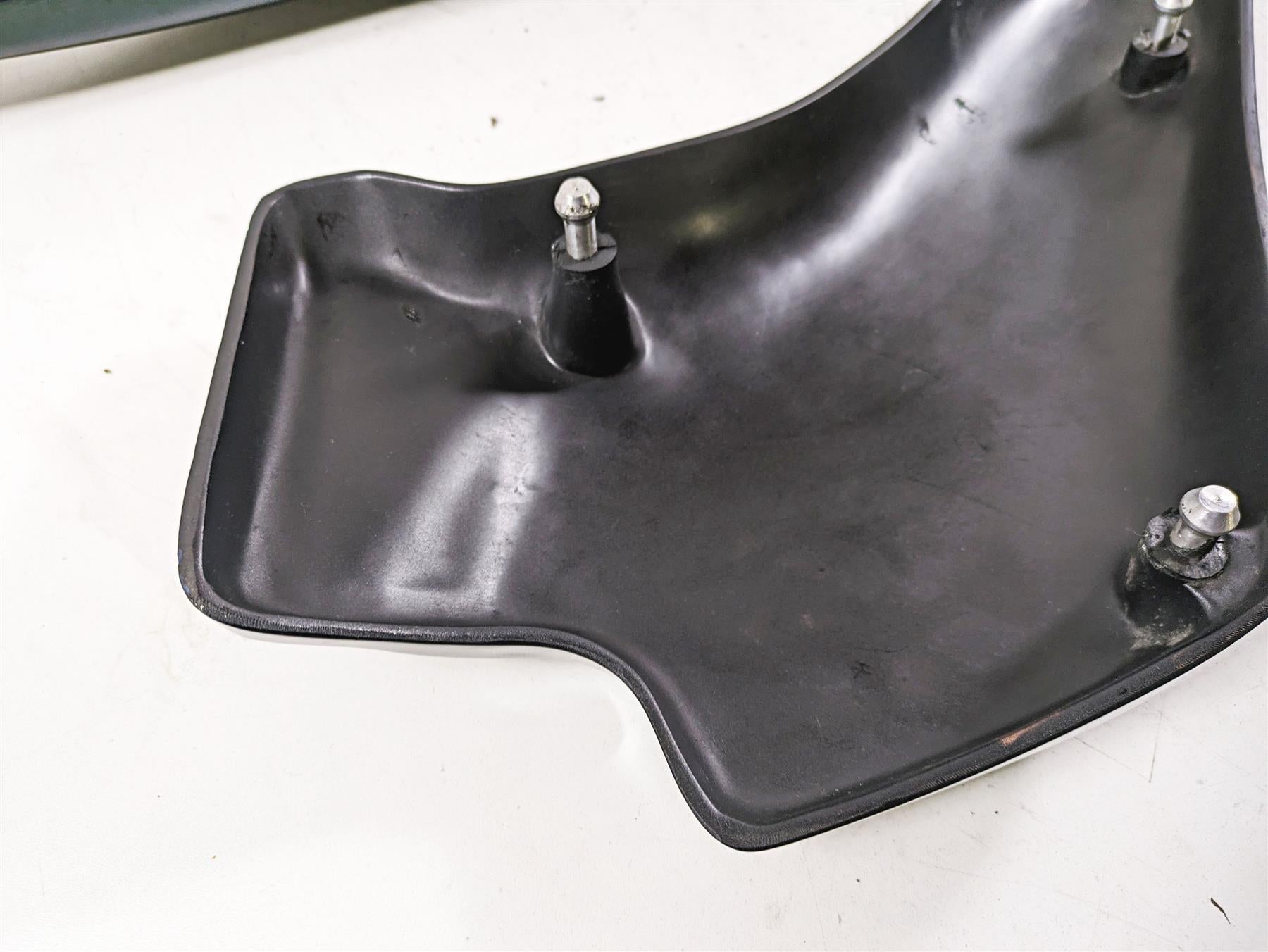 2015 Harley Touring FLHXS Street Glide 3" Seat Drop Side Cover Set {{ shop.shopifyCountryName }} - Mototech271