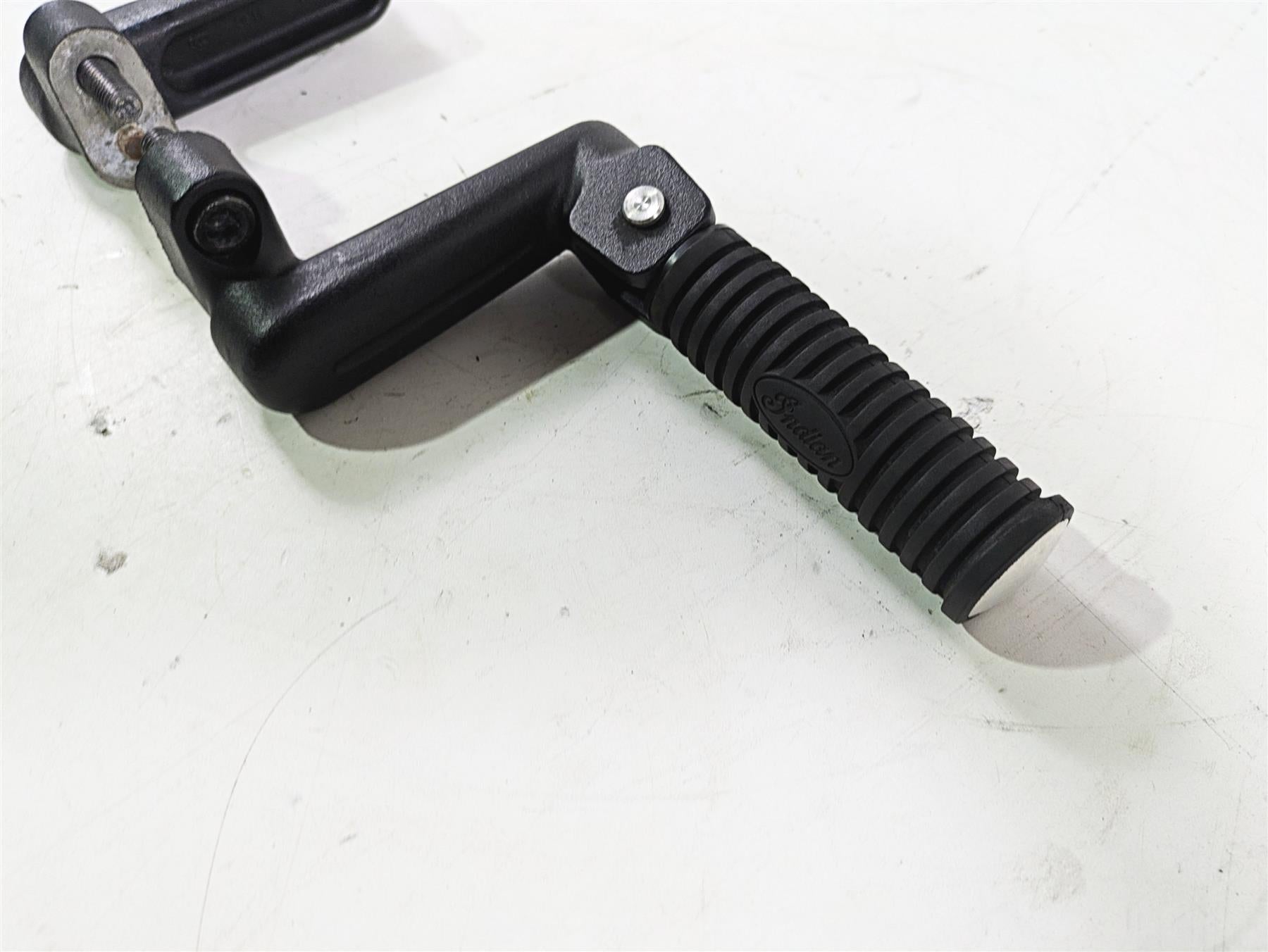 2018 Indian Chieftain Limited Rear Passenger Foot Peg Set 5140869 5140870 {{ shop.shopifyCountryName }} - Mototech271